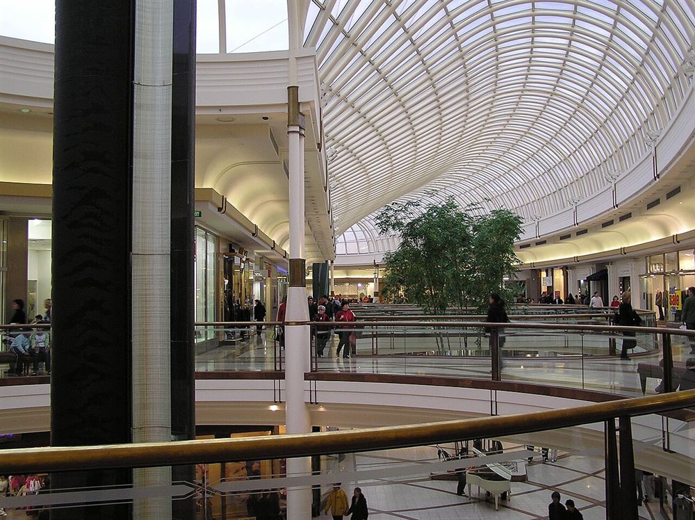 Galerie marchande sous verrière
